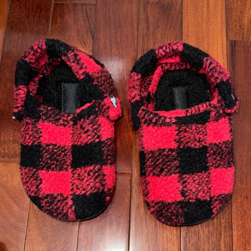 Crocs Cozy Red and Black Plaid kid’s Slippers